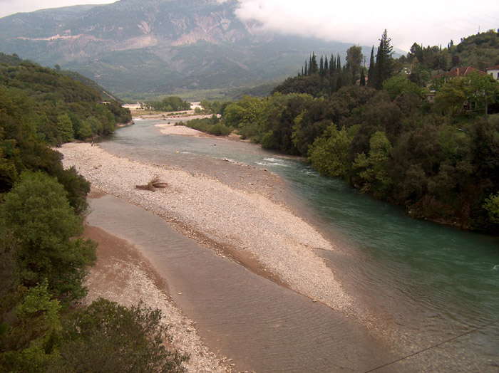Evinos_River,_Greece_-_View_from_the_Bania_bridge